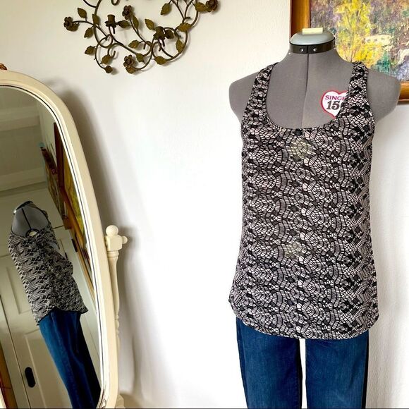 Silence and Noise cream black lace print cutout swoop back sheer sleeveless top - Picture 1 of 8